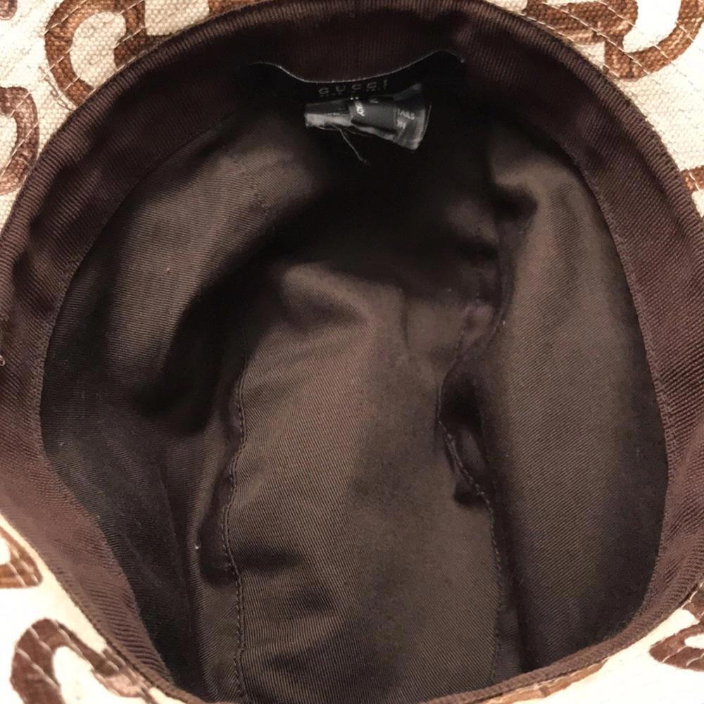 𝐆𝐔𝐂𝐂𝐈 𝐁𝐔𝐂𝐊𝐄𝐓 𝐇𝐀𝐓 - Picture 7 of 13